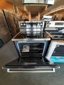 Stove washer dryer refrigerator