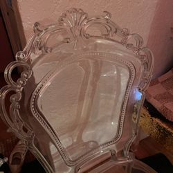Acrylic Lucite Clear Stackable Dining Chairs 4