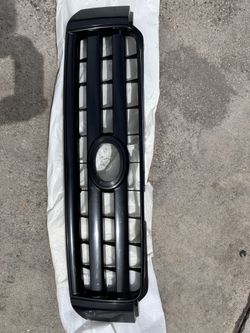 First Gen Toyota Highlander Front Grille