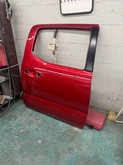 2023 Toyota Tacoma passenger side doors