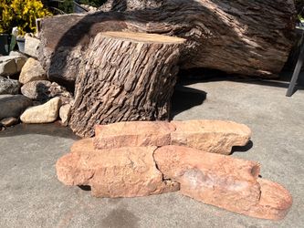 ‼️LARGER QUANTITY 100 + Interlocking concrete LANDSCAPE edging stones ‼️ PLEASE, CHECK MY OTHER LISTINGS AND FOLLOW