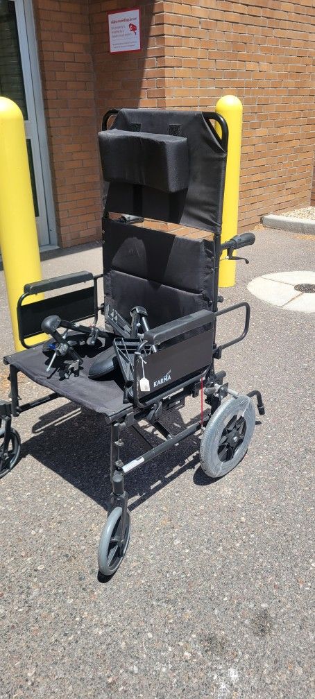 0

KM-5000 Reclining Wheelchair – Ultra Lightweight with T6 Aluminum