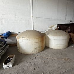 2-500 Gallon Water Or liquid Storage Tanks