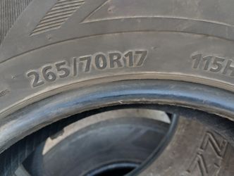 265/70R17 Buen Set En Muy buenas Condiciones 