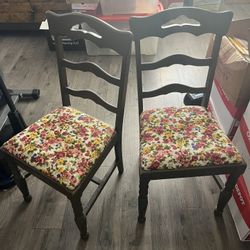 3 Chairs $10/pc