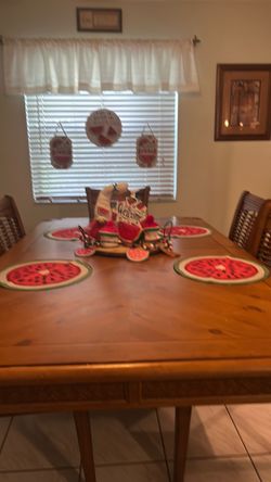 dining room table & light up hutch