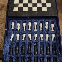 Black Marble Chess Set With Jade Stone 