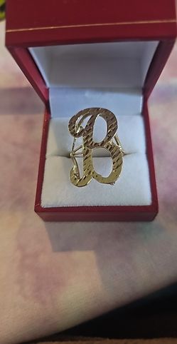 LETTER B RING $200