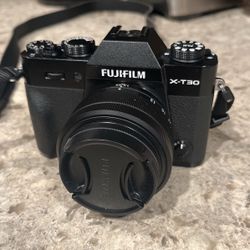 Fuji Xt30iii Body Only With Box Like New
