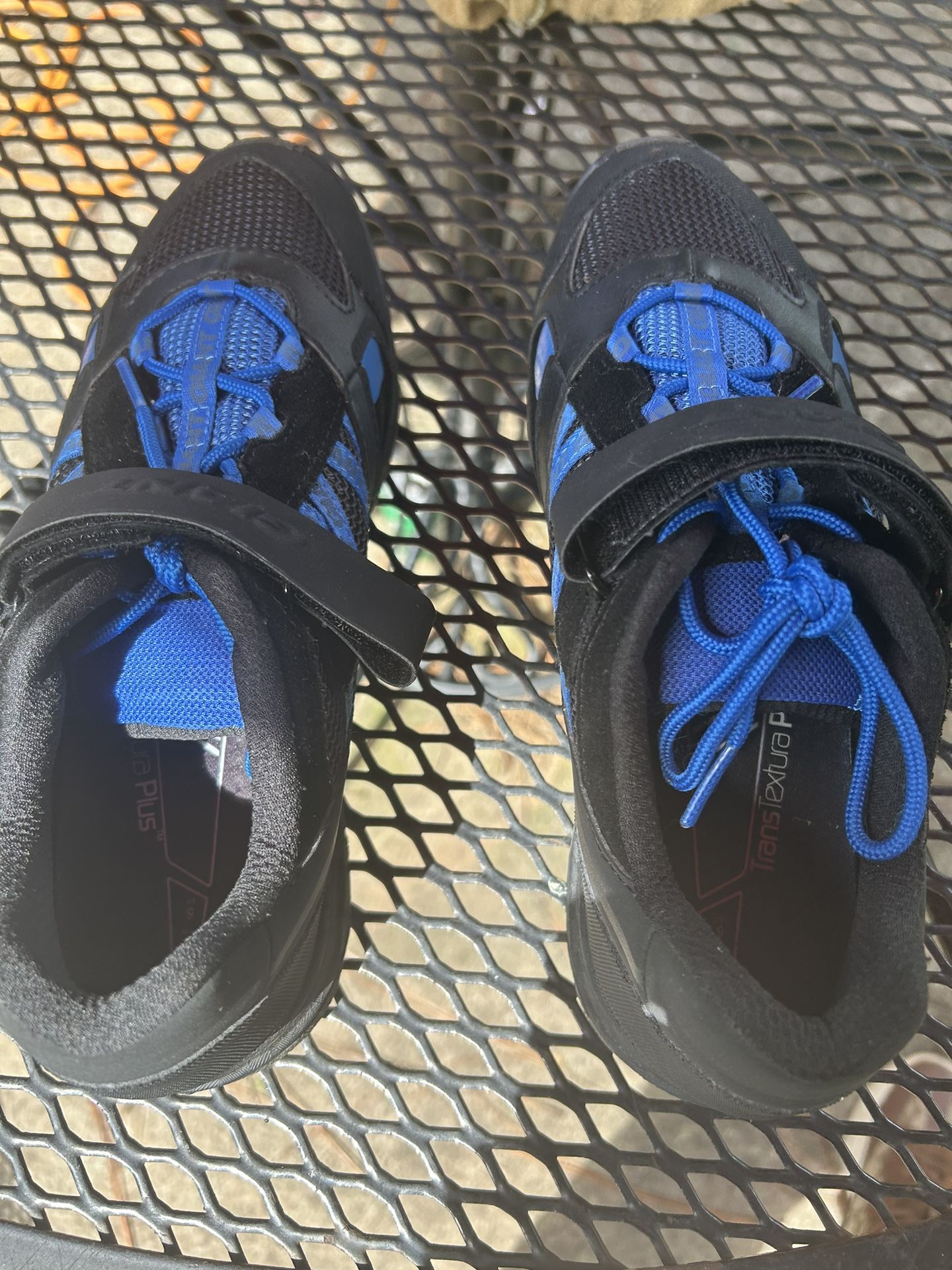 GIANT SOJOURN 1 MENS CYCLING SHOE NEW BLACK/BLUE 8 AND 9 SIZES AVALIBLE