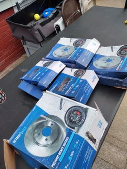 The Detroit Axle part number DR-80093 fits 2000-2006 Nissan Sentra 
brake rotors,drums , pads NEW