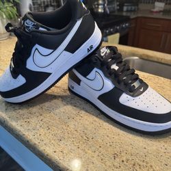 Nike Air Force 1