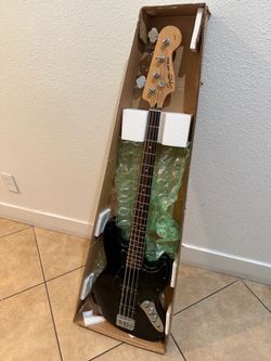 Squire fender jazz bass