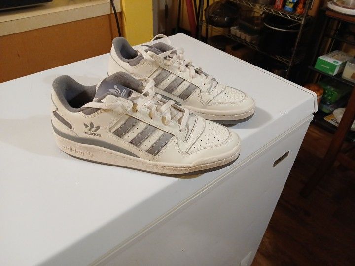 Men's Adidas Forum Low CL Cloud White Gray  Size 13 Brand New 