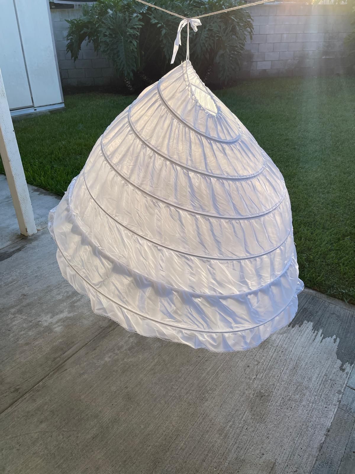 Crinoline 