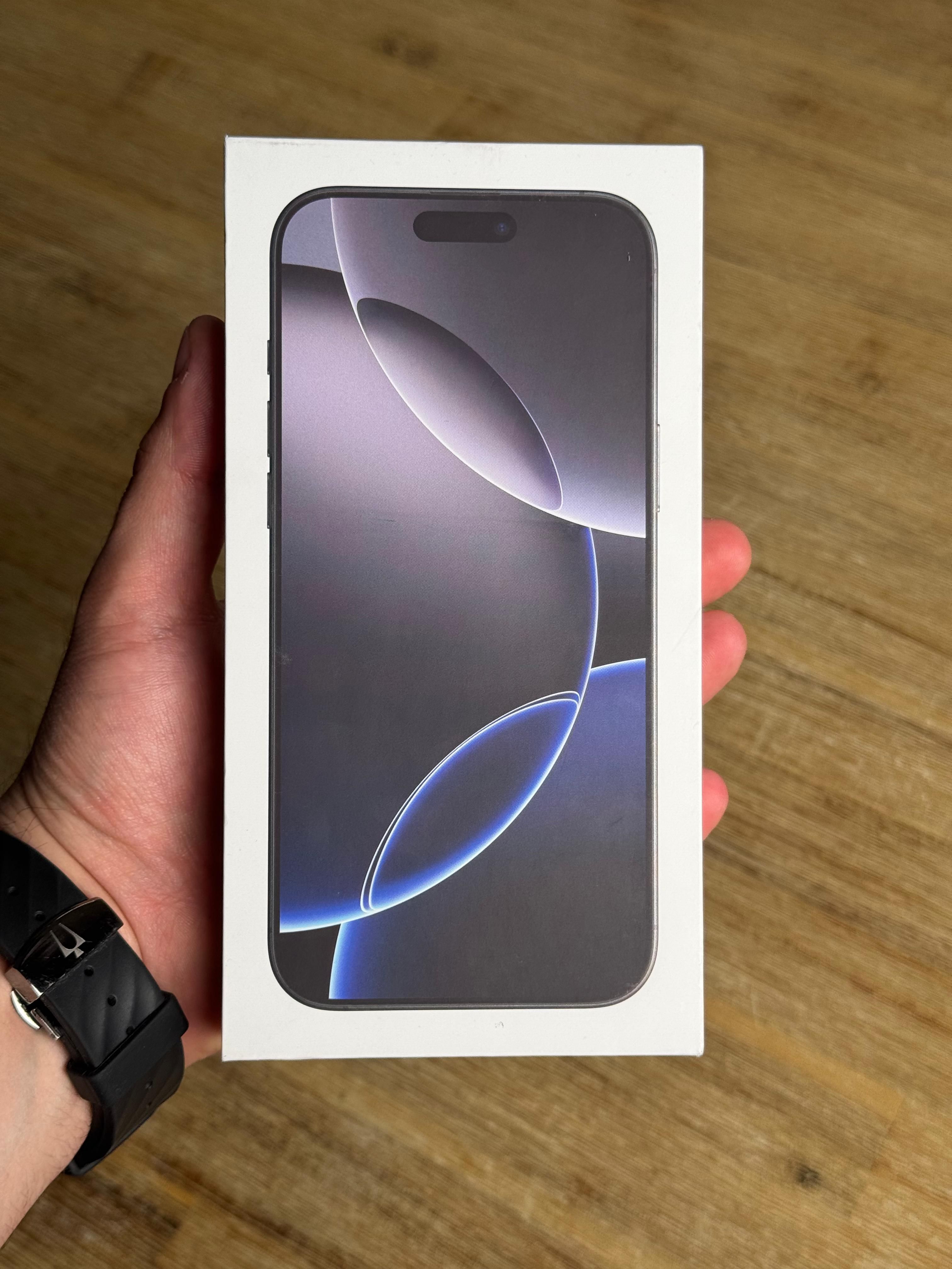 Brand New iPhone 16 Pro Max 256 GB (Unlocked) For Any Carriers 
