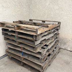 10 Free Wood Pallets