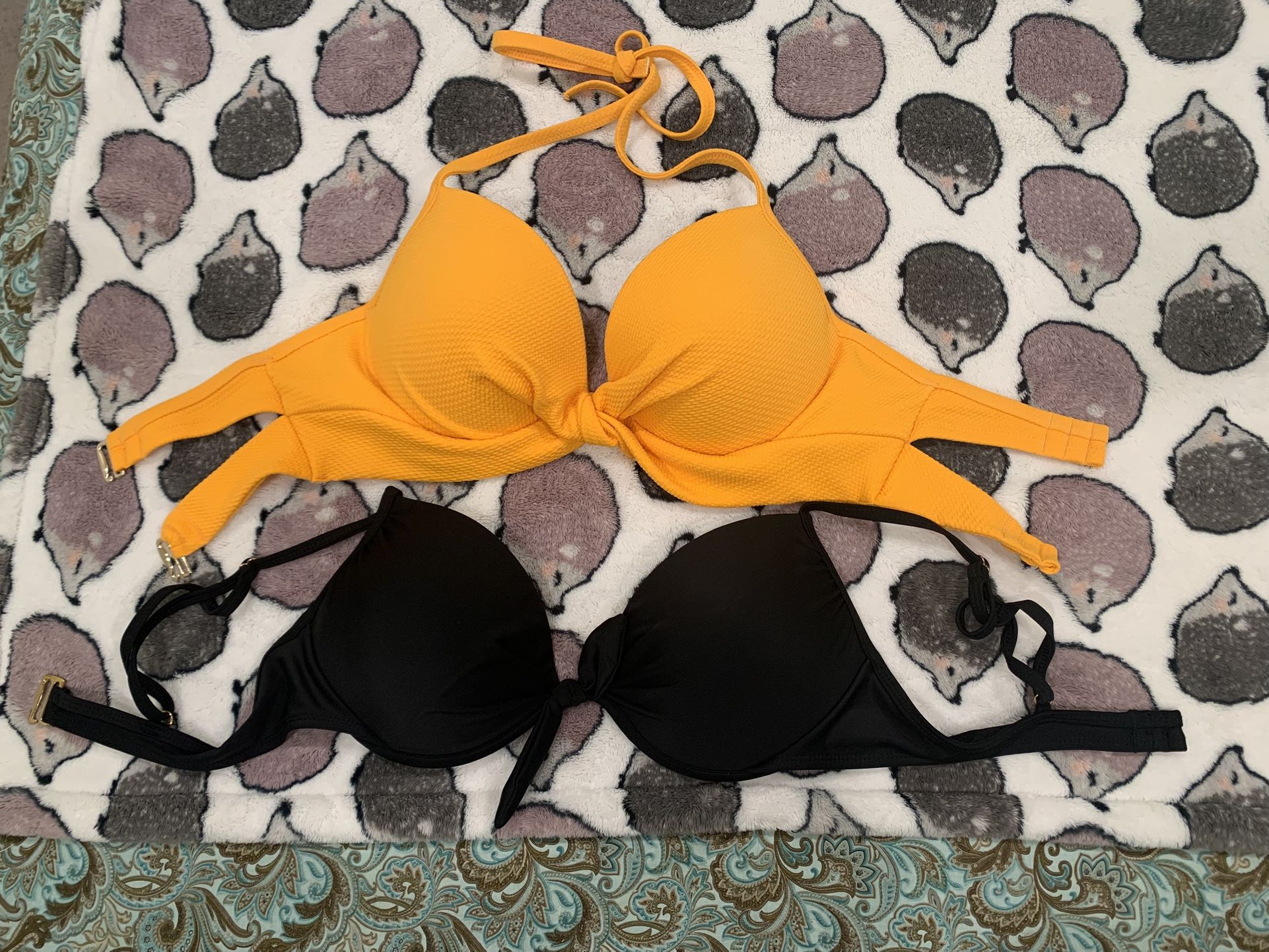 Swim Tops 36 D 10$