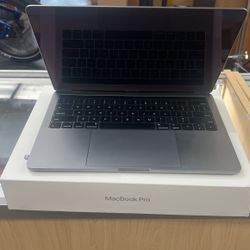 MacBook Pro 13” 