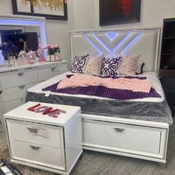 4PC King Bedroom Set