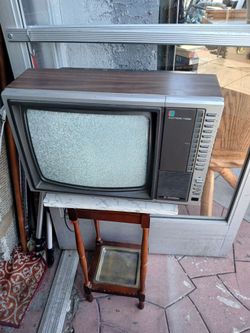 vintage goldstar television