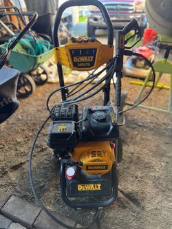 Pressure washer dewalt