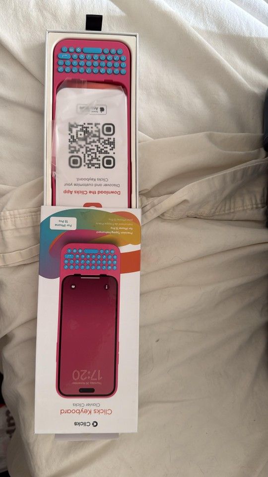 Clicks Keyboard for iPhone 15 Pro (Coral Blue)