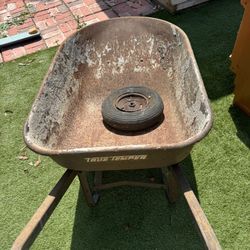 Wheelbarrow - Carretilla
