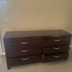Chest Of  Drawers 