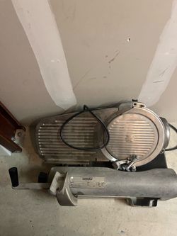 Hobart slicer