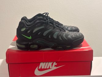 Nike air max plus drift “Black green strike” size 10