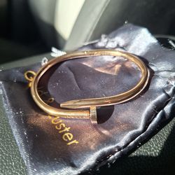 Cartier Bracelet (rose gold)