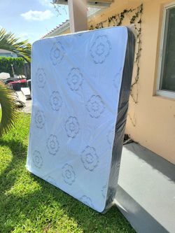 NEW QUEEN MATTRESS AND BOX SPRING -- Also Available In All Sizes.
