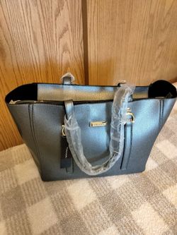 TAHARI Tote Bag Grey color New