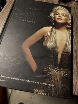 MARILYN MONROE BOOK 