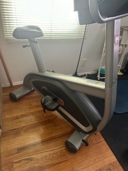 Star Trac E-UB stationary bike