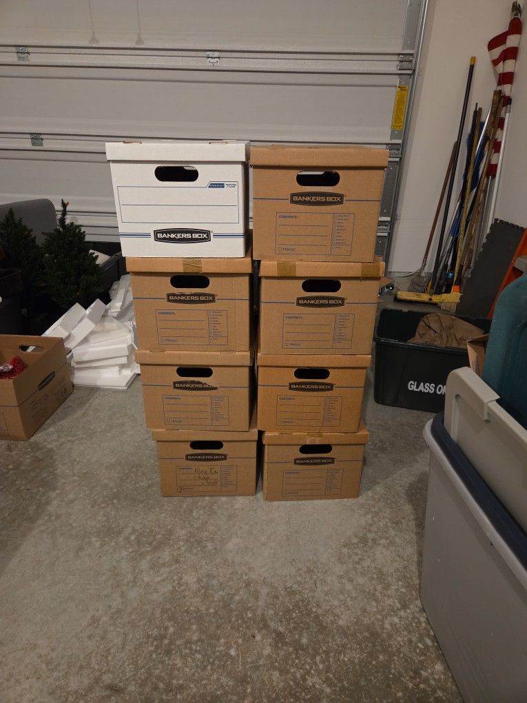 8 Bankers/moving Boxes FREE