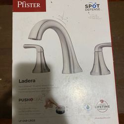 Pfister Weller 1.2 GPM Centerset Bathroom Faucet with Pop-Up Drain Assembly Model:LG48-WRPK