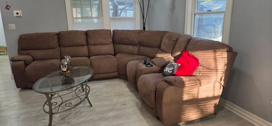 Sectional reclining couch