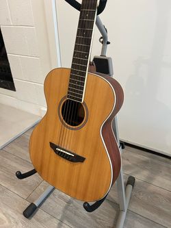 Used like new mini guitar