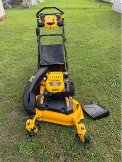 Dewalt lawnmower 224cc . 28 in. 3- in - 1 Gas