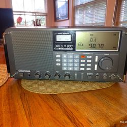 GRUNDIG SATELLIT 800 MILENNIUM