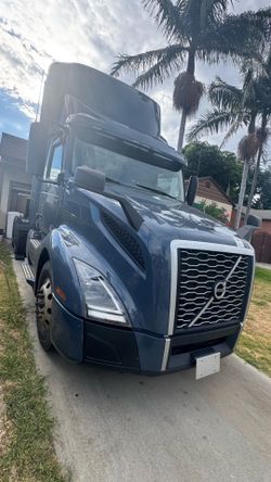 2022 volvo truck cng