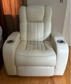 Movie theatre recliner