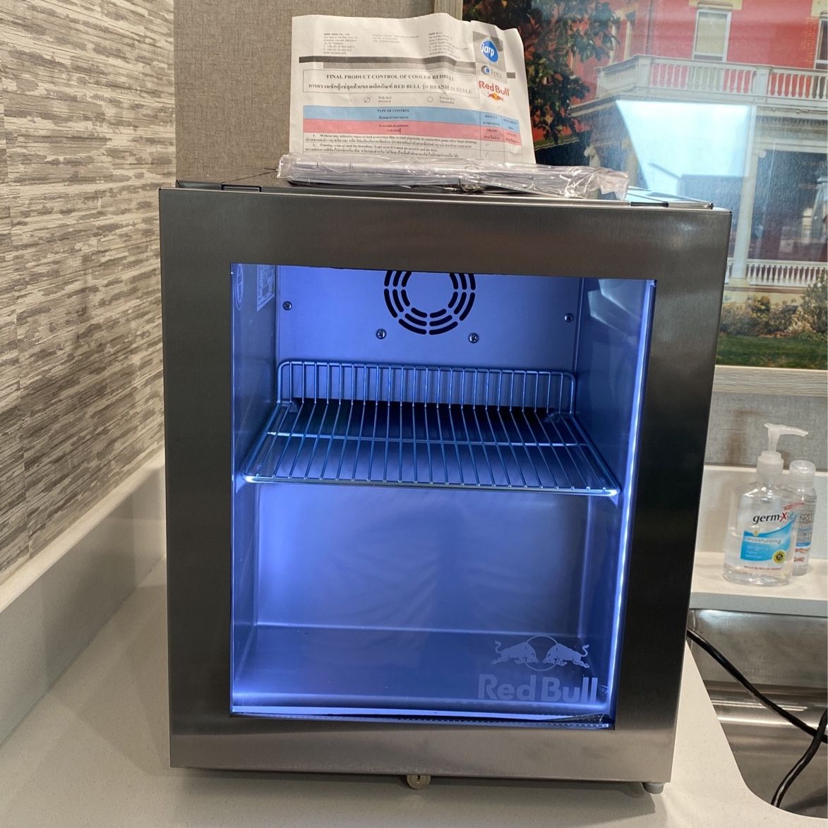 冷蔵庫・冷凍庫 RED BULL LIGHTED COUNTER-TOP MINI FRIDGE Red Bull Mini display countertop refrigerator