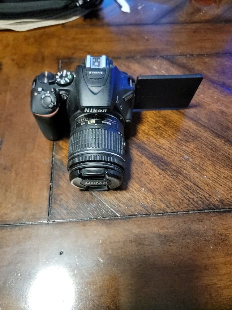 Nikon D5600