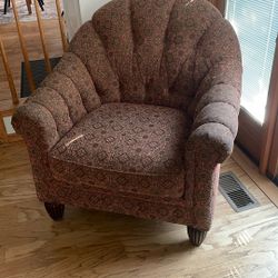Lovely rust/brown tapestry armchair!