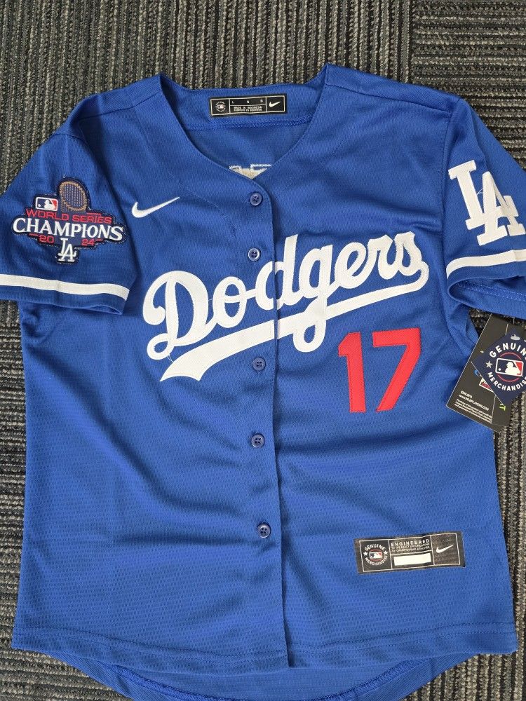 Womens or Kids Medium or Small Dodgers Shohei Ohtani Jersey *New with Tags* $40