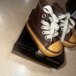 Kid Converse