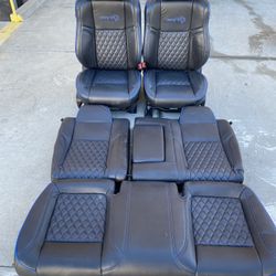 Dodge Challenger Seats